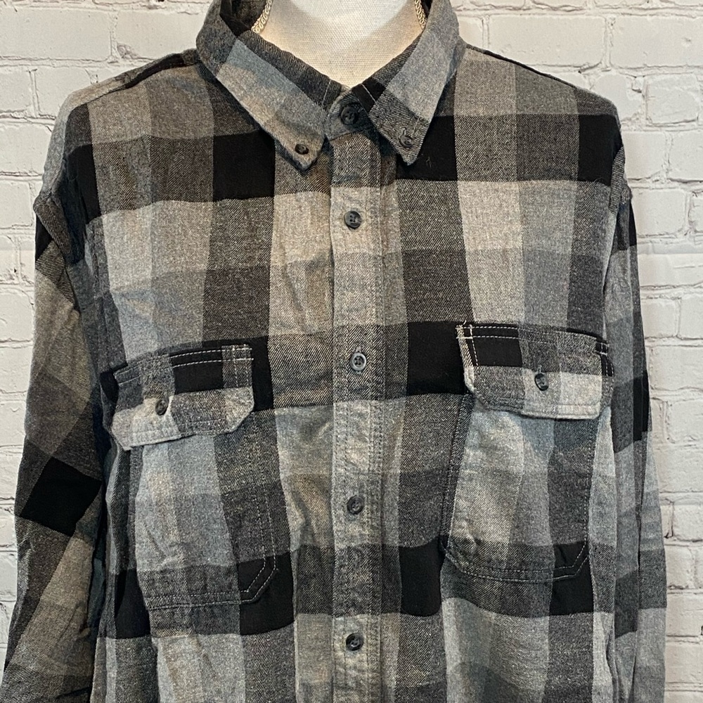 GEORGE Plaid Button Up